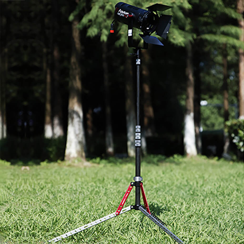 iwata carbon fiber light stand in use outdoors